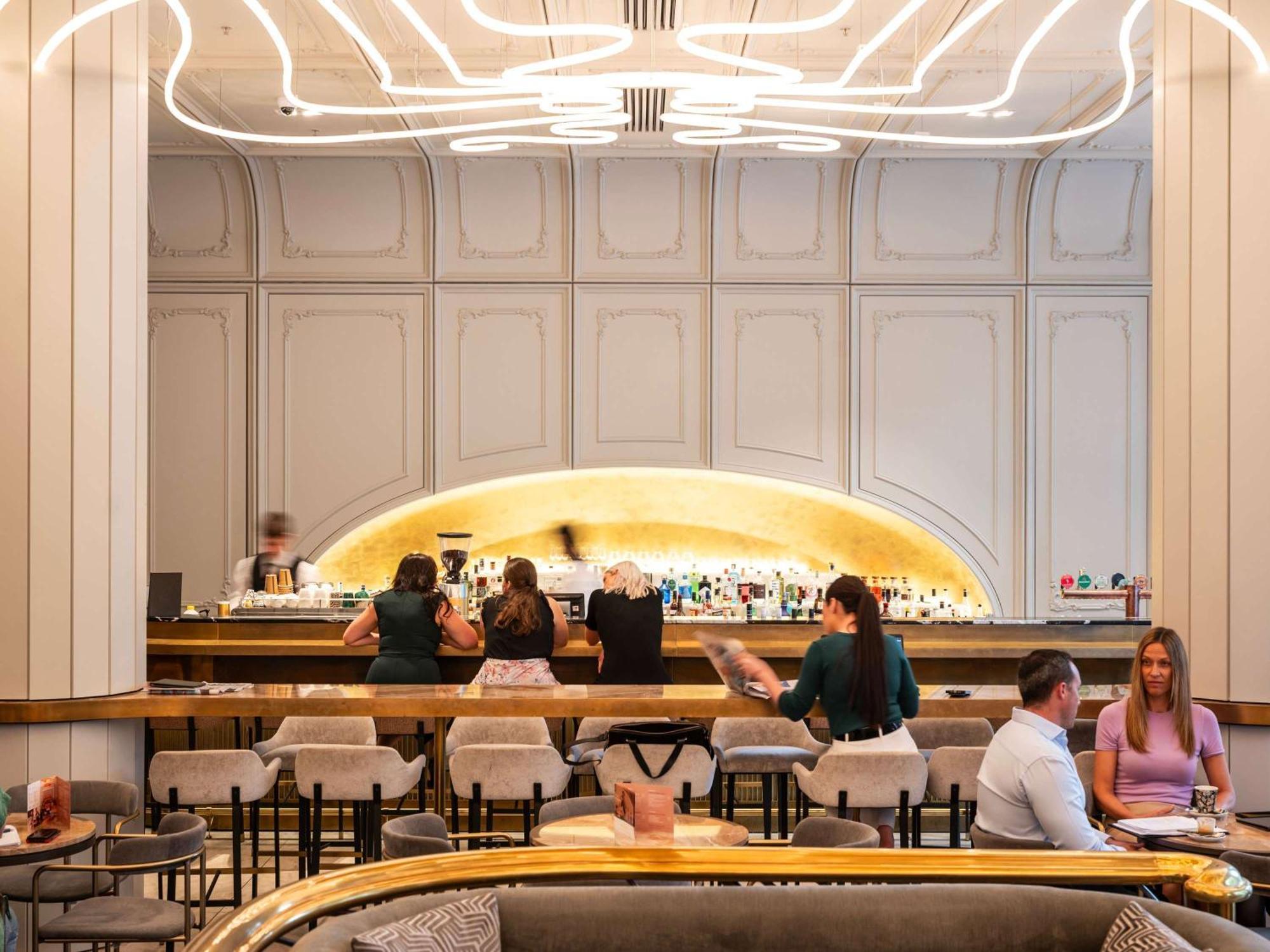 The Playford Adelaide - Mgallery Экстерьер фото The bar at the London Edition