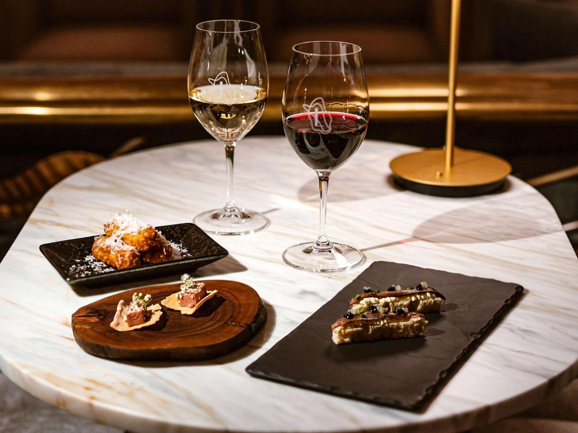 The Playford Adelaide - Mgallery Экстерьер фото Wine and tapas